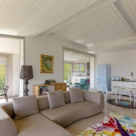 公寓 Un Sogno Sul Relax 斯特雷萨